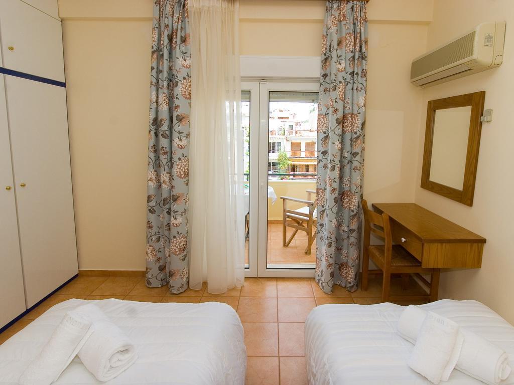Aparthotel G. Kiapekou à Loutra Edipsou  Extérieur photo