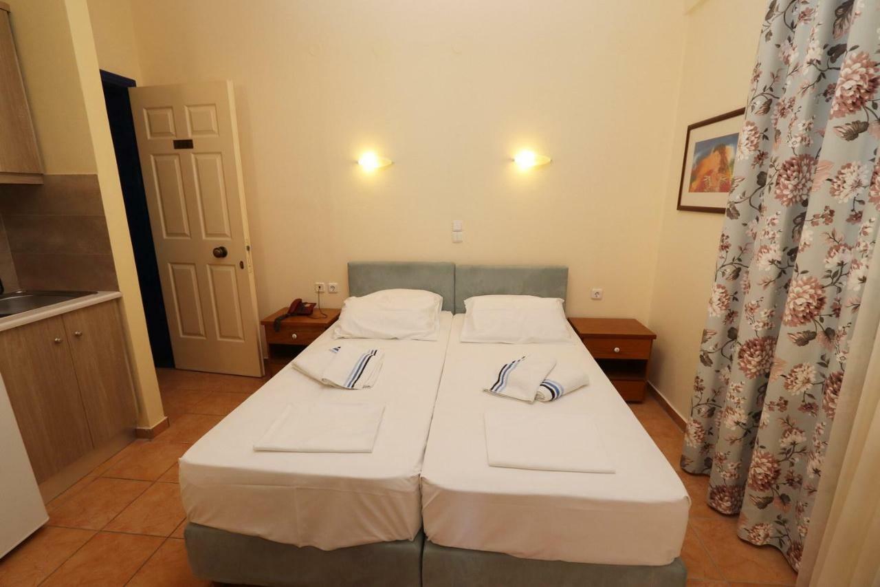 Aparthotel G. Kiapekou à Loutra Edipsou  Extérieur photo