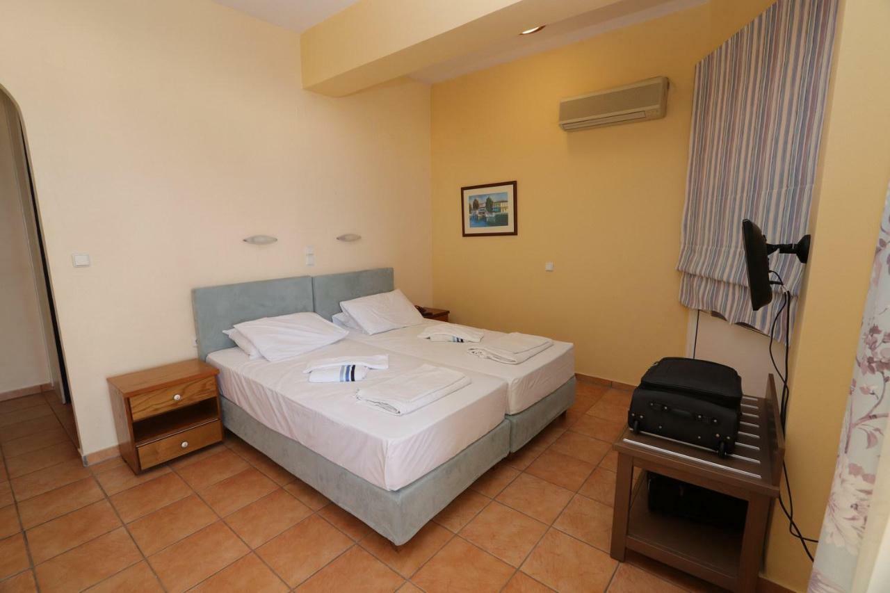Aparthotel G. Kiapekou à Loutra Edipsou  Extérieur photo