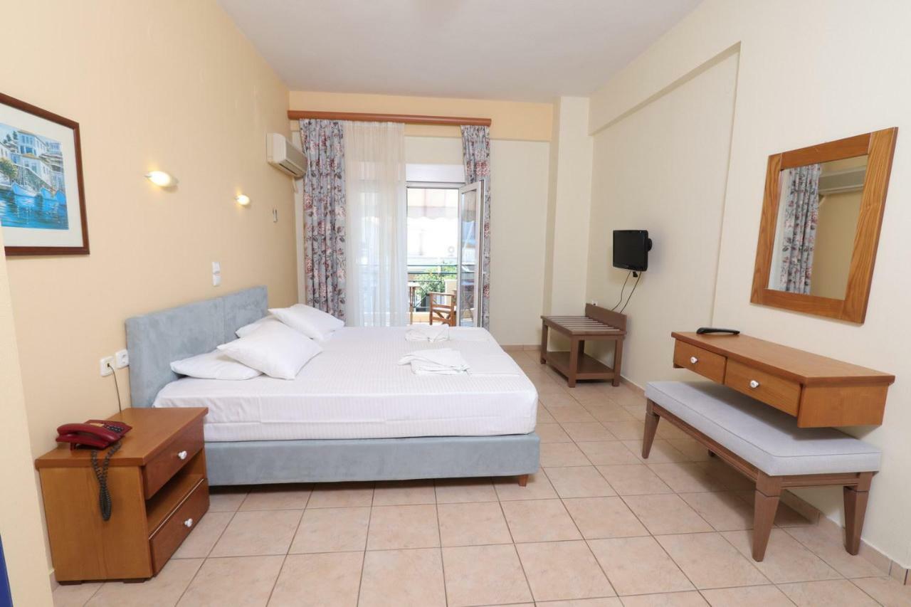 Aparthotel G. Kiapekou à Loutra Edipsou  Extérieur photo