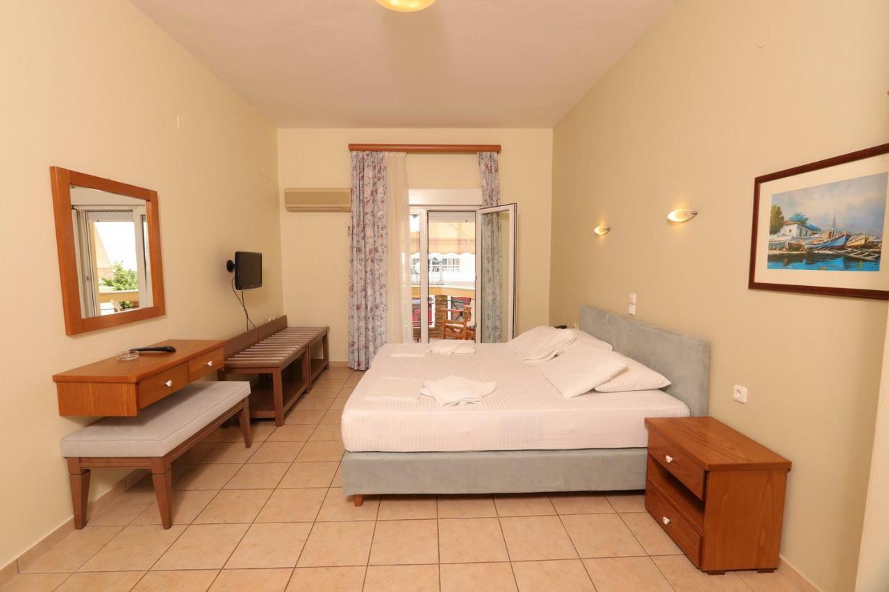 Aparthotel G. Kiapekou à Loutra Edipsou  Extérieur photo